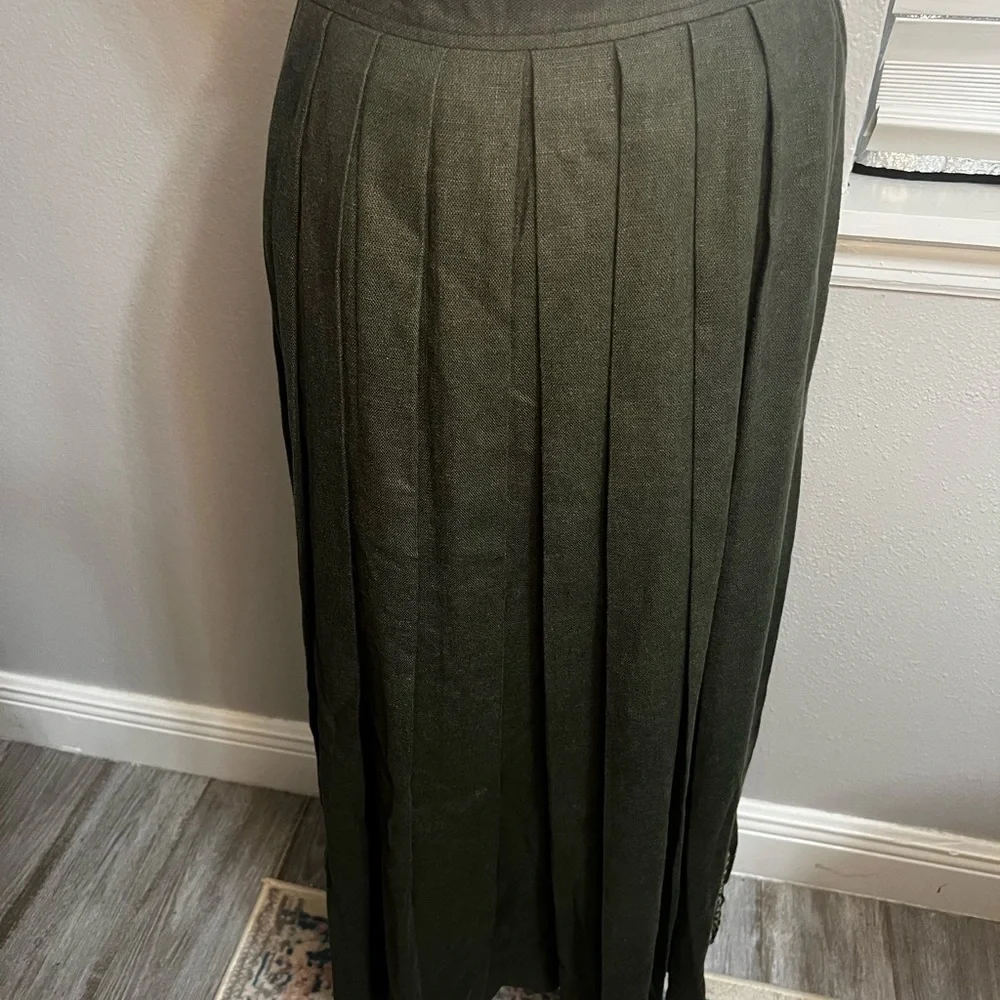 Alphorn Maxi Skirt Handmade Bead
Vintage Green Pleated Pockets elastic
Waist - Picture 6 of 15